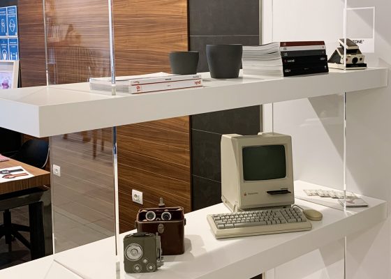 RedApple_CREATIVE CONTRACT_library_03